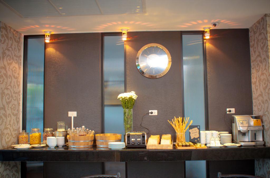 Lani Chiang Mai Hotel Esterno foto