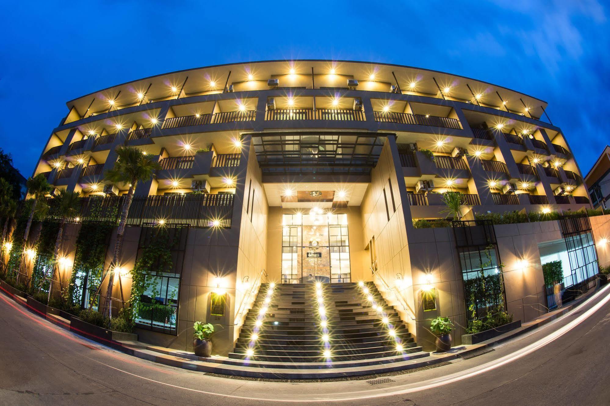 Lani Chiang Mai Hotel Esterno foto